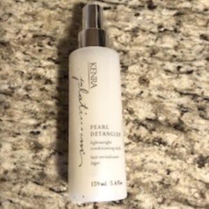 Kenra Platinum Pearl Detangler *NEW*